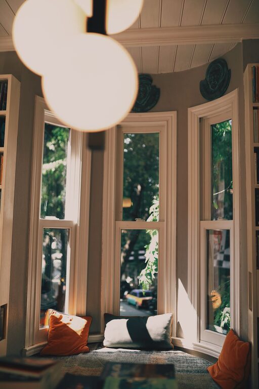 Tips for Creating a Cozy Reading Nook at Home